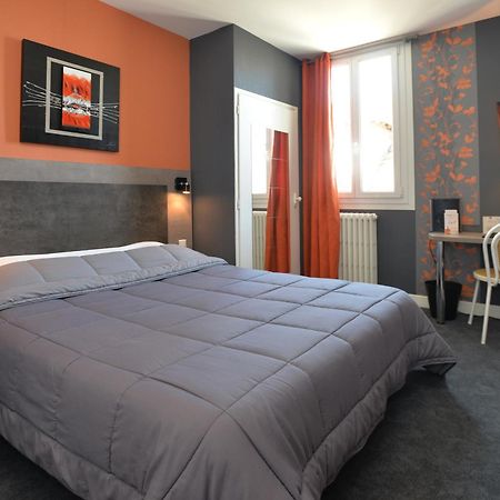 Hotel La Croix Blanche Tarbes Exterior photo
