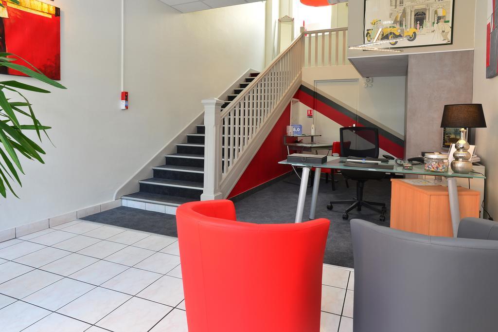 Hotel La Croix Blanche Tarbes Exterior photo