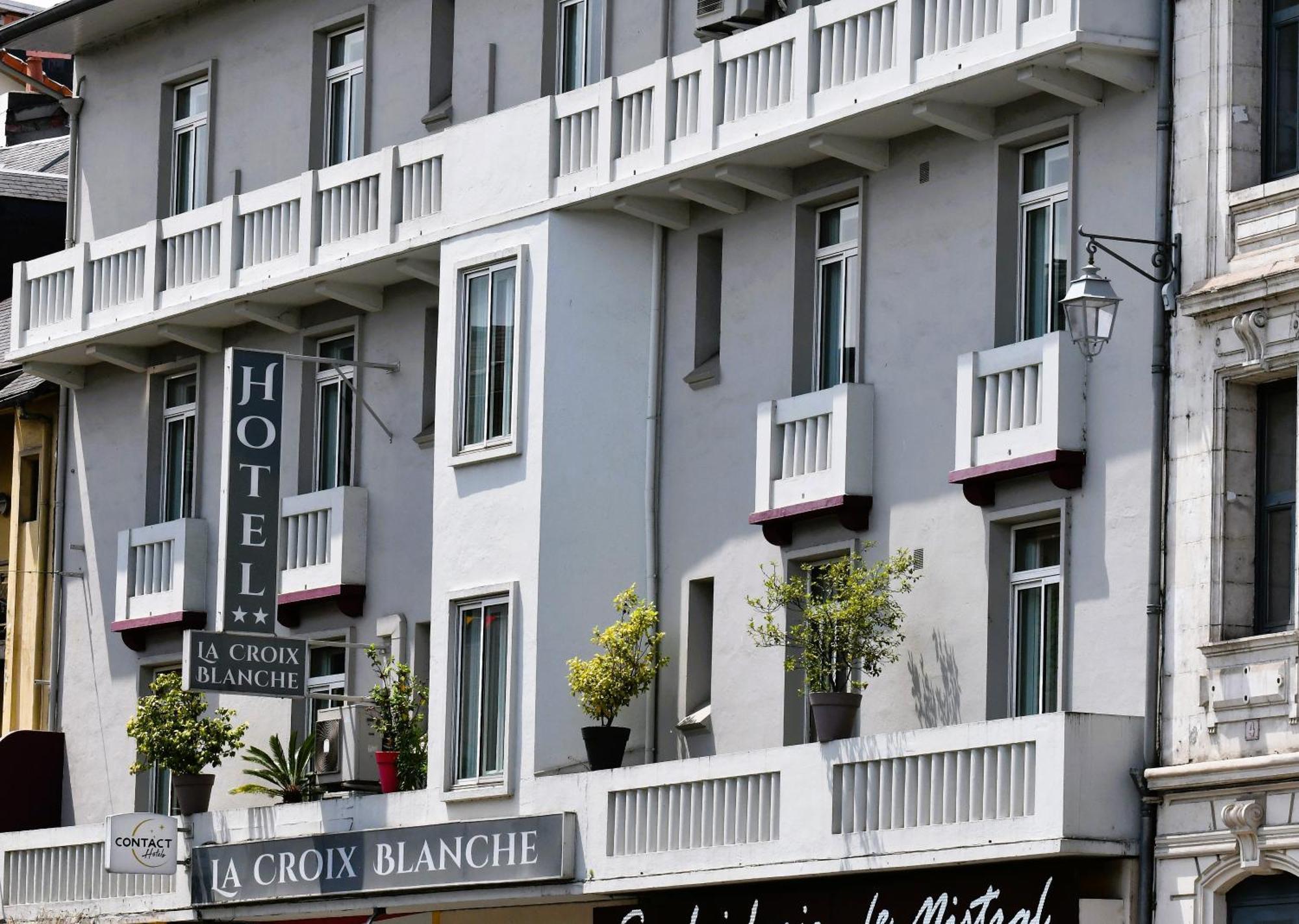Hotel La Croix Blanche Tarbes Exterior photo