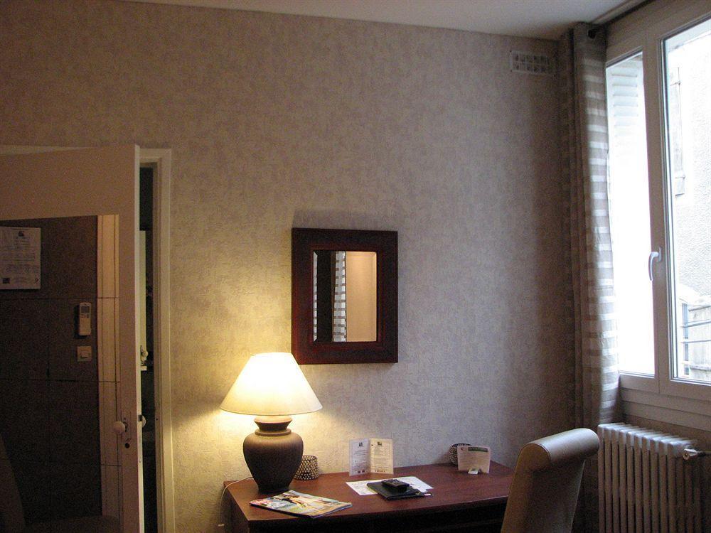 Hotel La Croix Blanche Tarbes Exterior photo